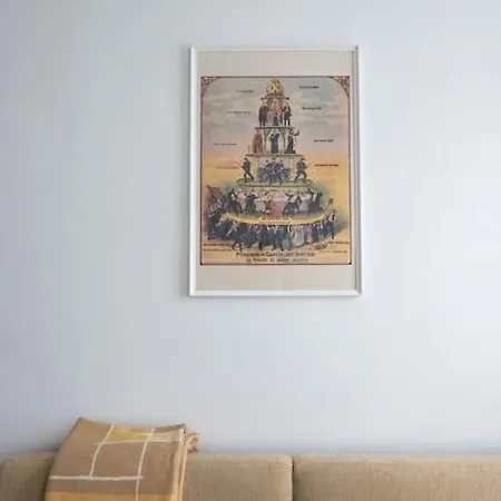 On A Budget 1 Min To Main Square