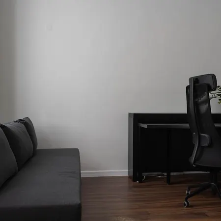 On A Budget 1 Min To Main Square Gliwice