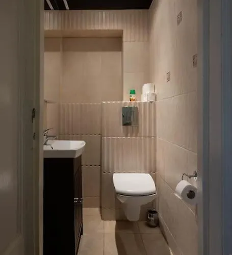 On A Budget 1 Min To Main Square Γκλίβιτσε